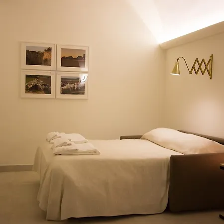 לינה וארוחת בוקר Ai Sottani Deluxe 3*